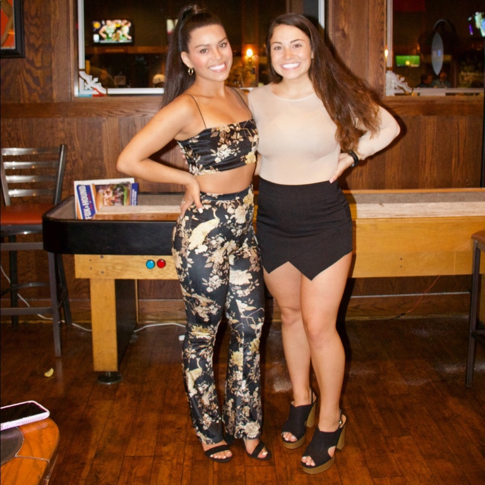 PRETTY LITTLE THING x KOURTNEY KARDASHIAN SET